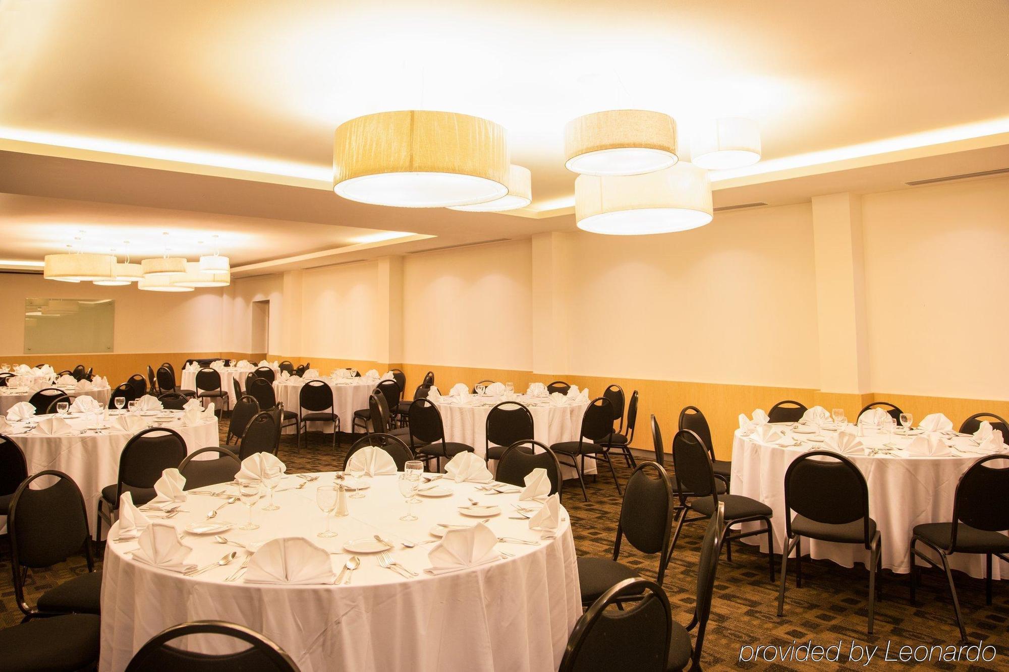 Fiesta Inn Aeropuerto Cd Mexico Kinh doanh bức ảnh